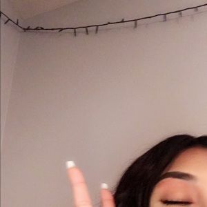 Meet your Posher, Alezis